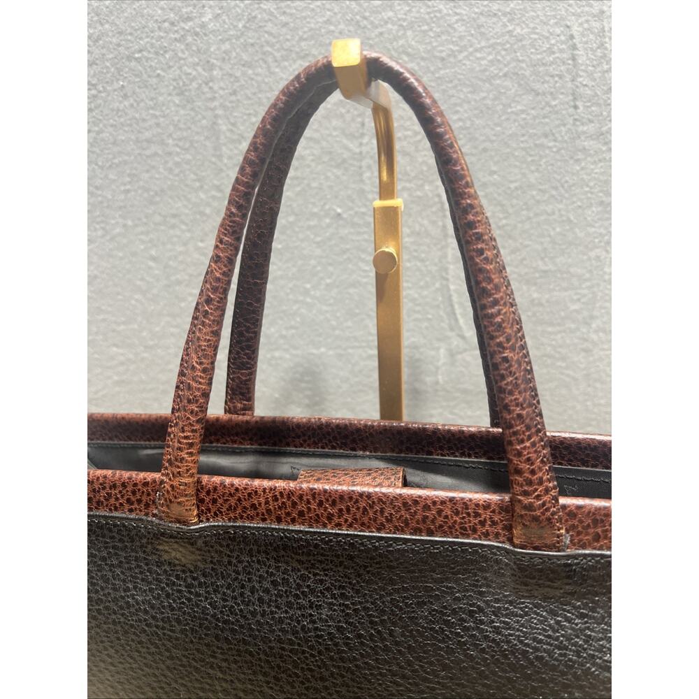 VGT Furla Made In Italy Pebble Handbag/Crossbody Bag Two Tone Color Black/Brown - Picture 4 of 16